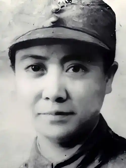 抗日名将~黄埔女四杰胡兰畦.中国近代第一位女少将,;与游曦, - 抖音