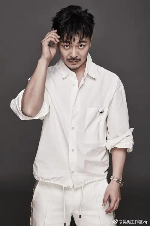 吴樾yue wu的图片