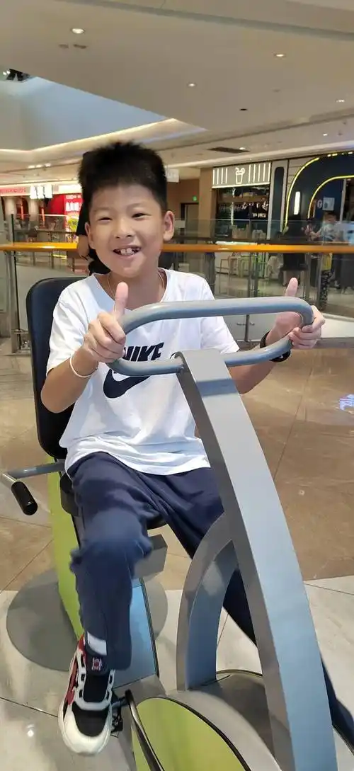 塘厦金桂园学校四年级李祖泰小小"动物园"