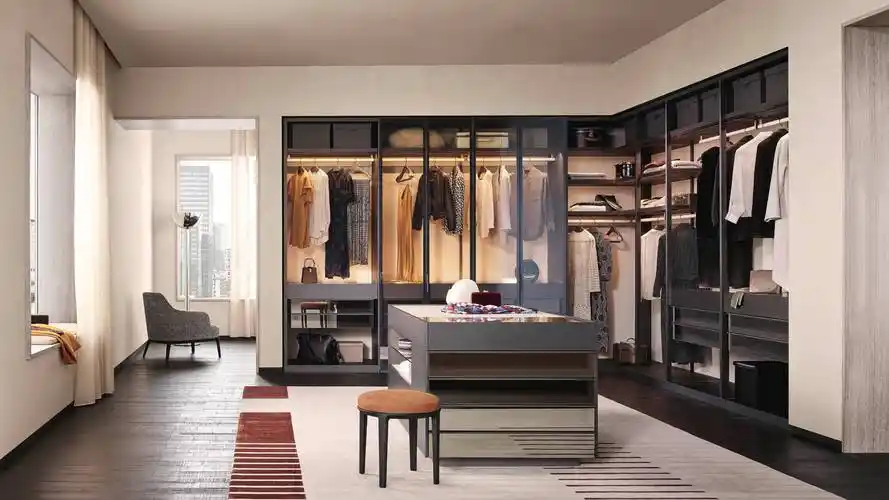 poliform衣柜定制低调奢华的衣帽间