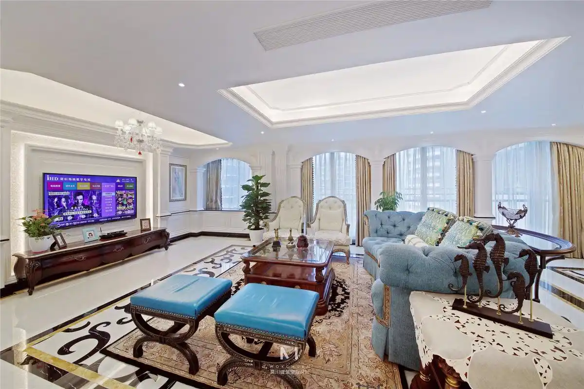 大户型法式风格客厅装修效果图