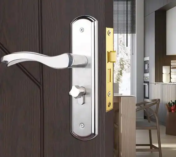 插销洗浴房间普通店铺小孩型铁门加粗木门开门机械门锁