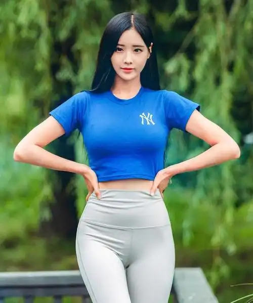 超紧身无痕瑜伽裤女神穿上它超性感几乎是为小姐姐量身定做的