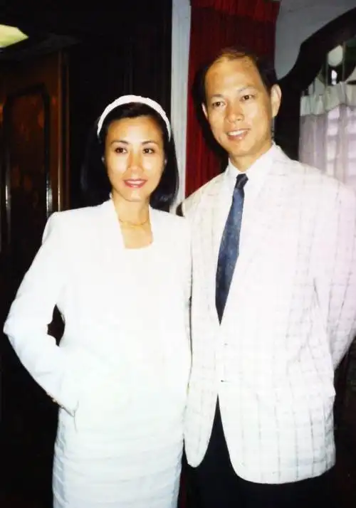 古天乐张智霖为她伴舞谈恋爱21年才结婚她又让我相信爱情了