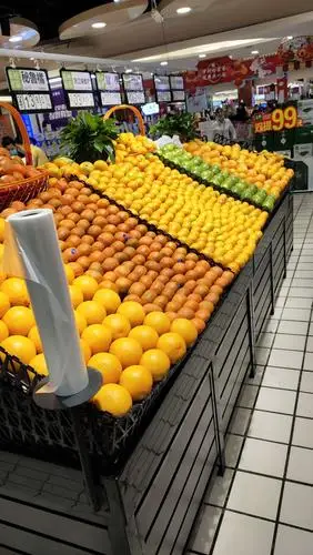 爱家柑橘类陈列整齐.