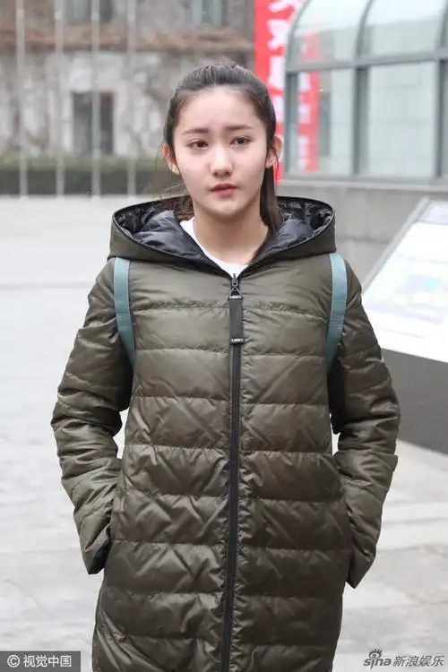 组图:中戏艺考第二日 美女鲜肉扎推颜值创新高_高清图集_新浪网