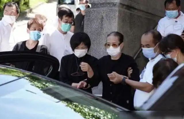 因为这件事情很多人都说跟何猷光去世有关,不过其