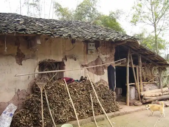 公益,比太阳还要光明的事业——贫困学生考察纪行