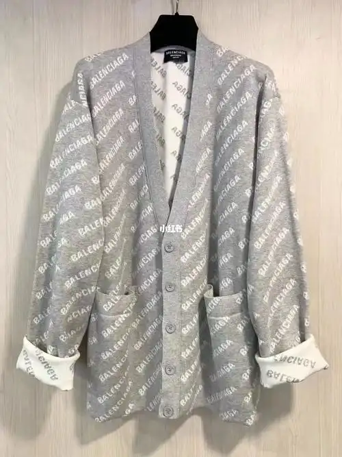 balenciaga新款灰色弹幕字母logo针织开衫