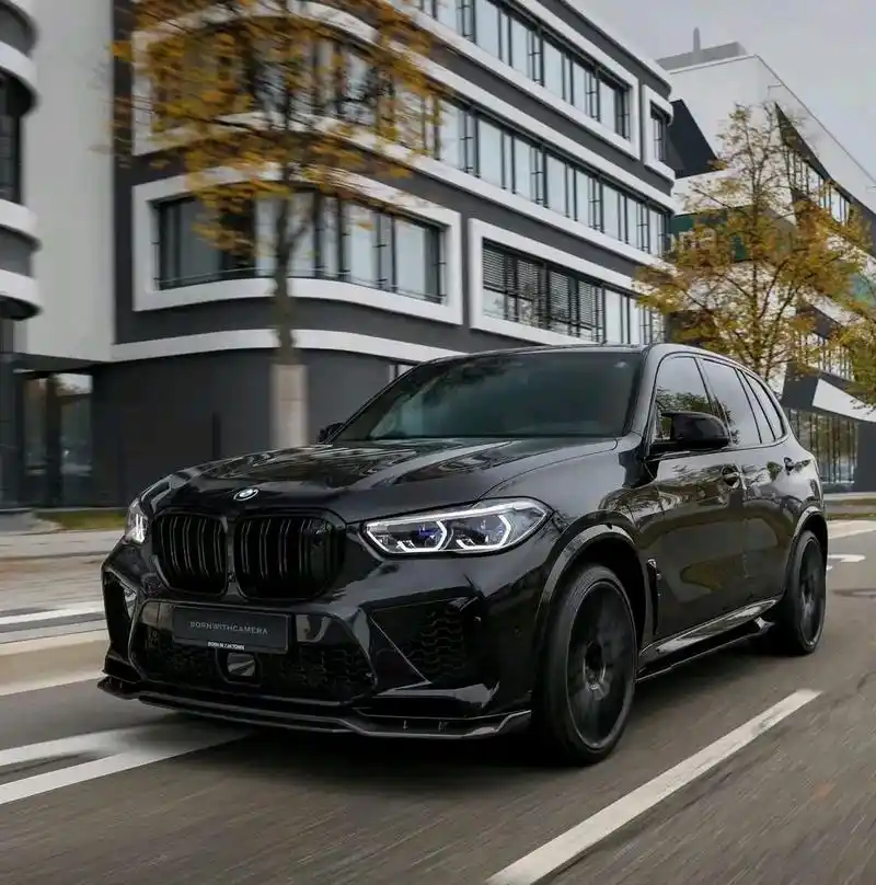 "黑武士suv"的典范,性能最强宝马x5霸气亮相,新车标 电控四驱