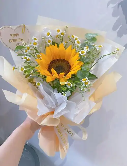 向日葵和洋甘菊的搭配清新自然#向日葵小花束