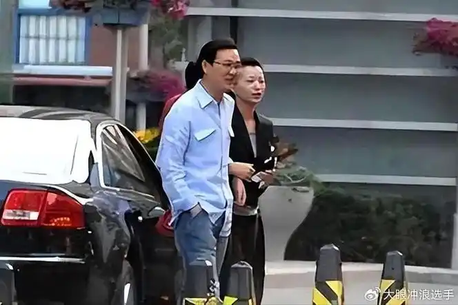 我不信,49岁的董卿就这样惨淡收场,好似一开始就没来|春雷|董卿|程前