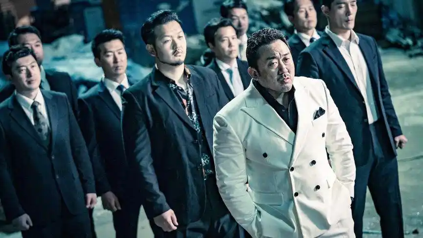 还记得《釜山行》里的马东锡吗,霸气出演黑社会大哥,看着太过瘾