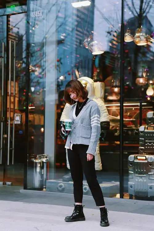 20181209春熙路扫黄爷爷