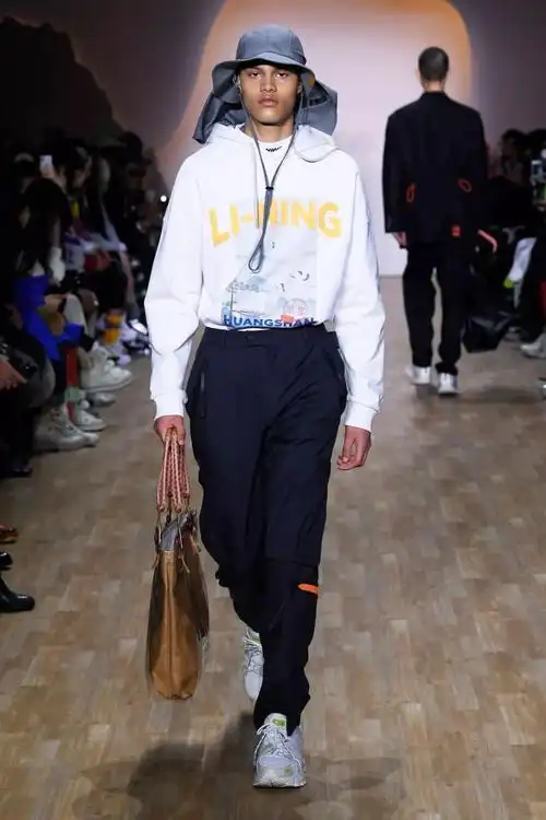 李宁2019 秋冬-行-纽约时装周(全图)_中国