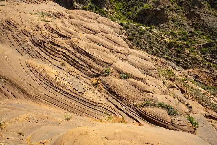 地貌奇观,世所罕见--陕北波浪谷