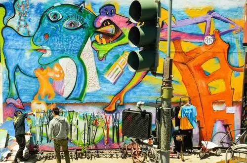 墙上的多彩涂鸦图片 - 第6张