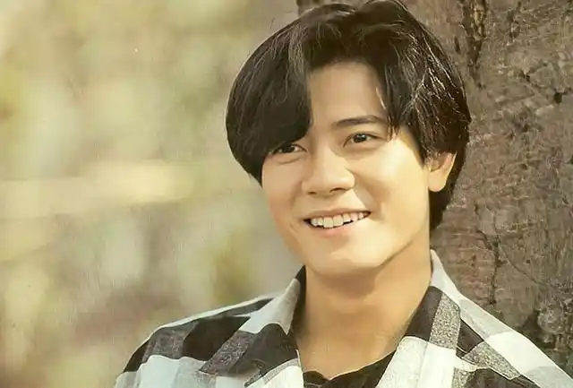 郭富城年轻时又帅发量又多,这脸放现在也顶流了