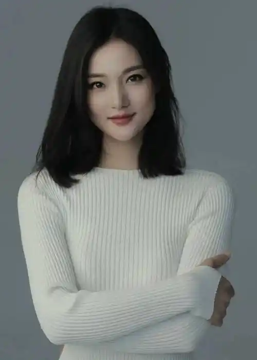 师从孟宪瑢,方鸣珍,王志怡,陈琪,张曼玲,迟小秋,李文敏,谯翠蓉,沈健瑾