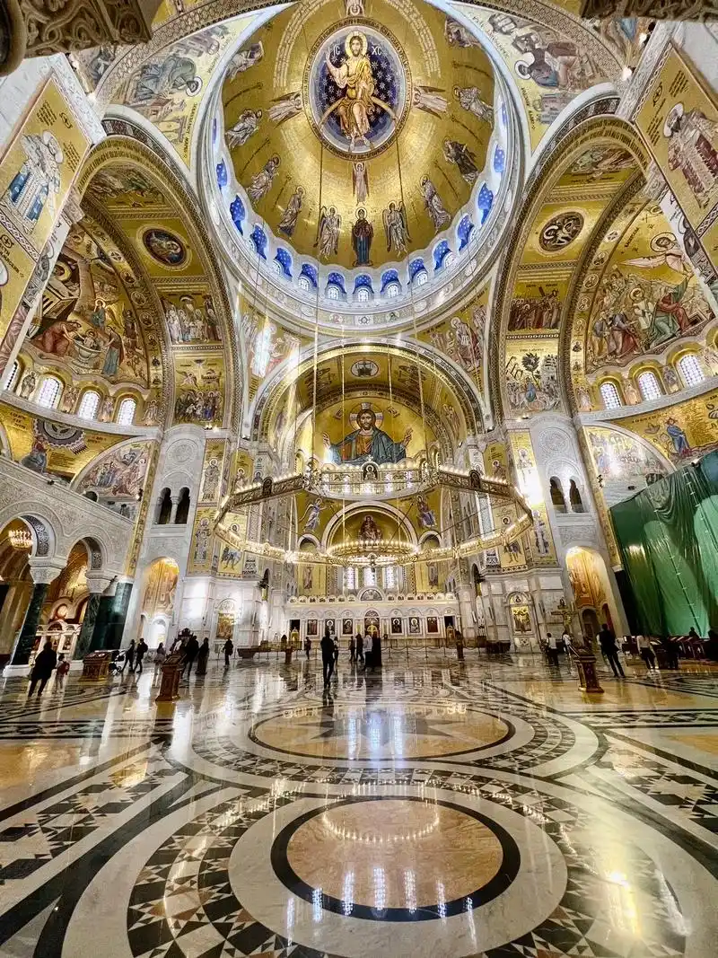 全世界最大的东正教教堂之一!每年的1月 - 抖音