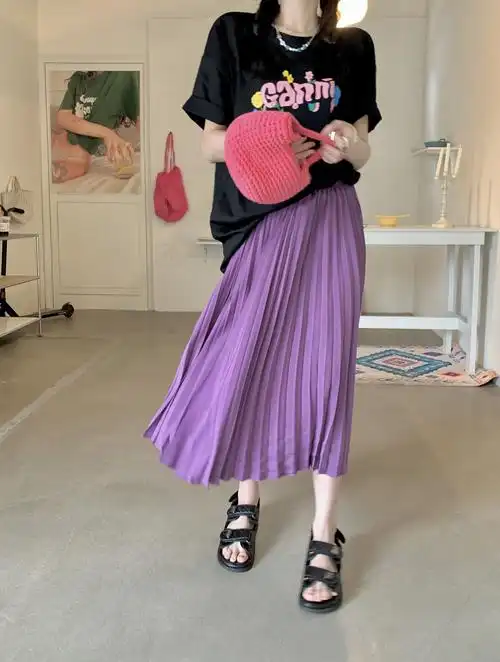 实拍实价 宽松彩色字母印花短袖t恤 紫色百褶纸片半身裙 - 17网