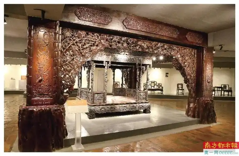 徒弟 梁俊威 广州市松园广作家具博物馆副馆长,广式硬木家具区级非遗