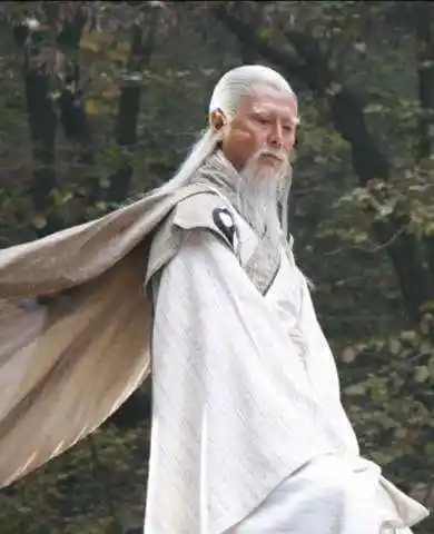 一个白发苍苍的老人, 为何让康熙皇帝心惊胆战, 立马下令杀了?