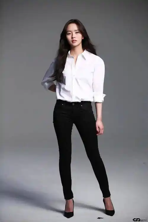 金所炫:被誉为国外最美童星,长大后成为校园剧女王_时候_时期_切换