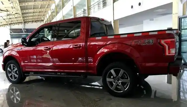 天津港展厅,红色福特f150,四省解禁,一车难求