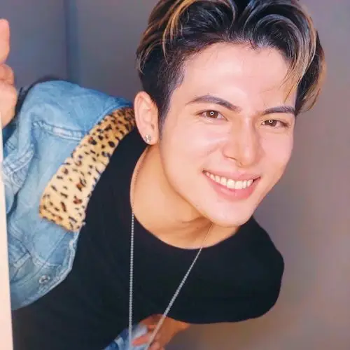 力丸ins照片搬运没有物料的日子里姐妹们就将就