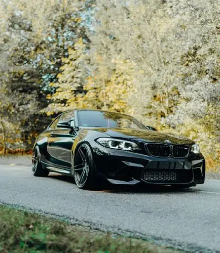 宝马m2小宽体低趴大包围改装,黑色看着真精神!