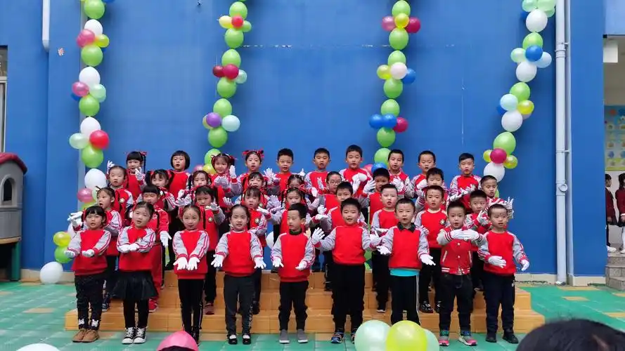 金色交响家园幼儿园大班组第三届"百灵鸟"歌唱比赛!