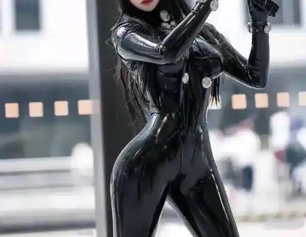 "胶衣cos"把我人看傻了…_桥本_生活_cosplay