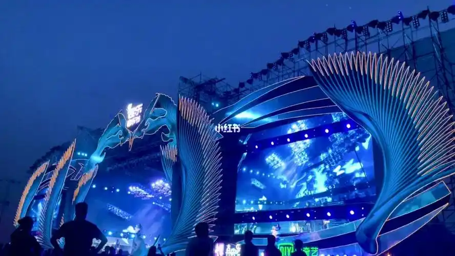 成都超乐音乐节薛之谦演唱实力没话说