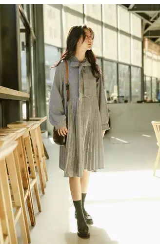 长袖蝴蝶结格子百褶连衣裙女秋冬新款潮时尚气质洋气时髦预售订制百搭