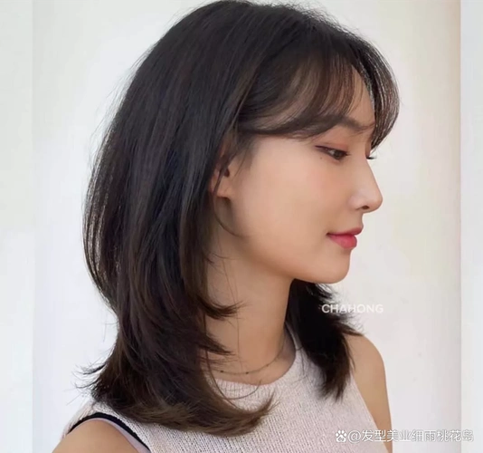 低层次锁骨发美感永不过时