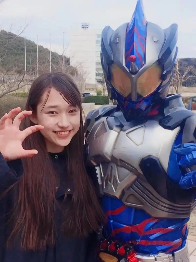 假面骑士amazons女主角惟由#假面骑士 #白本彩奈 - 抖音