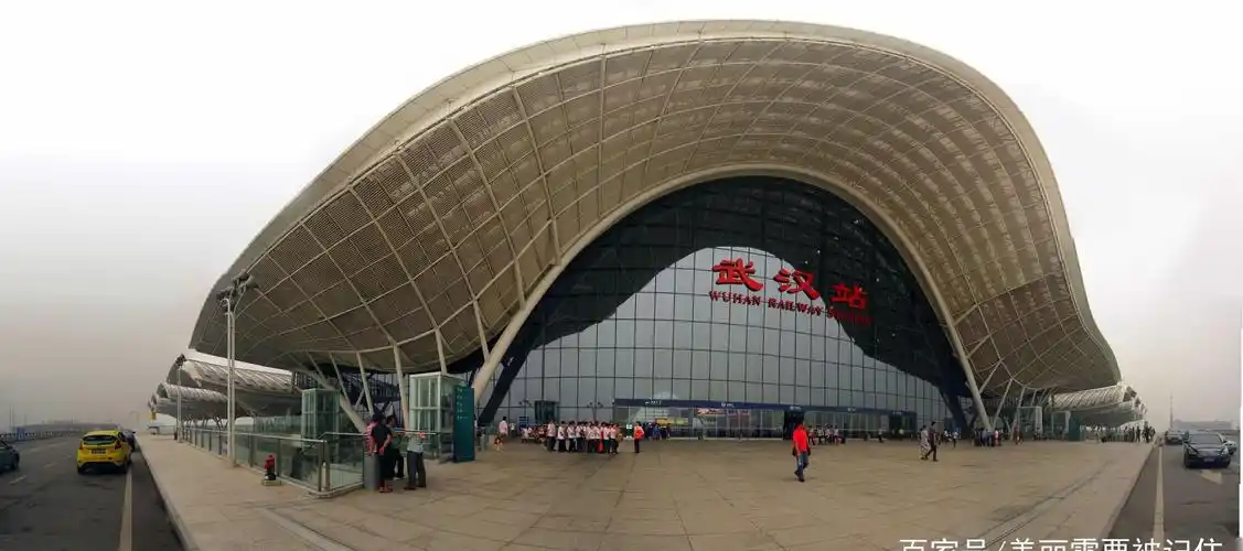 中国的这个火车站太漂亮,花费140亿果然很炫目,还获建筑大奖
