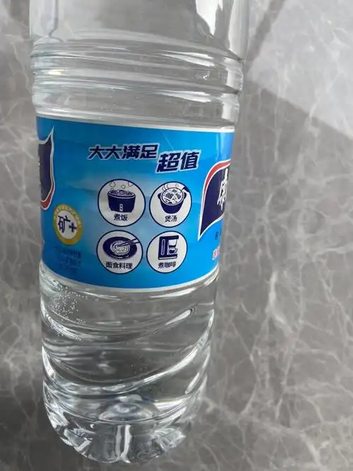 康师傅 矿泉水饮用水1.5l*8瓶 整箱晒单图