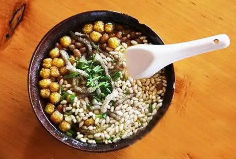 油茶的功效与作用 喝油茶有什么好处 喝油茶的功效与禁忌