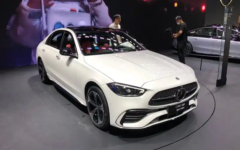 2021成都车展#成都车展展出全新一代奔驰c级