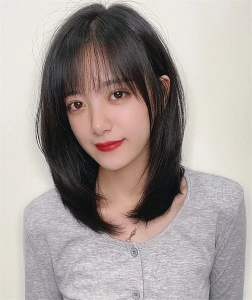 适合小个子的锁骨发 简单大方高级感_职场发型 - 美发站