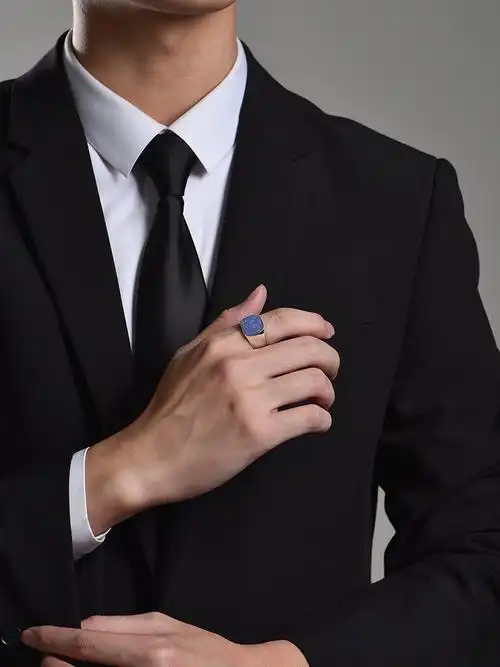 简约金典的宝石戒指!绅士范