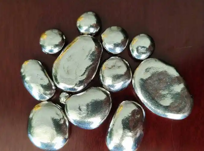 山西工人捡到一发光金属,却让父子三人接连丧命,141