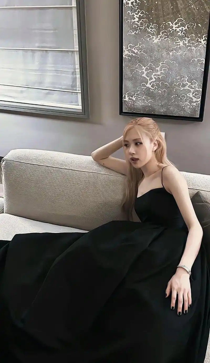 rose朴彩英澳洲野玫瑰 高清rose手机壁纸#高级感 - 抖音