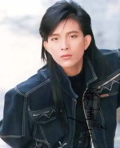 潘美辰华语乐坛30多年的沉淀情怀说的就是她