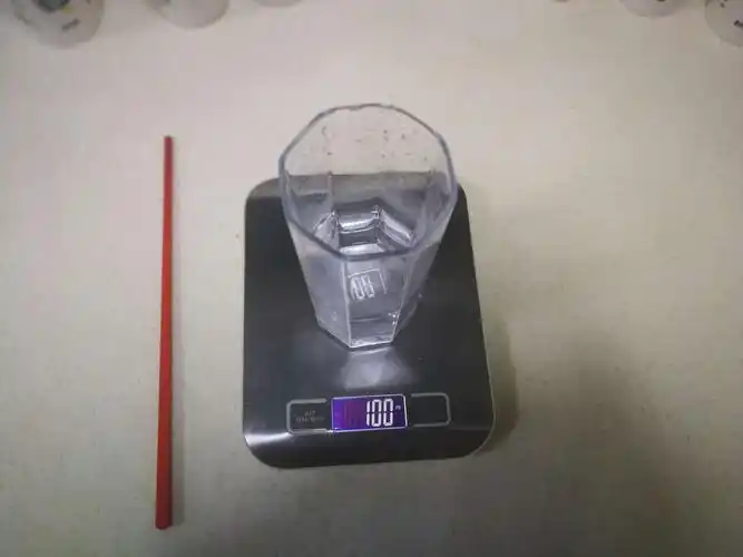 赵栎哲的实验:100毫升水常温下能溶解多少食盐?