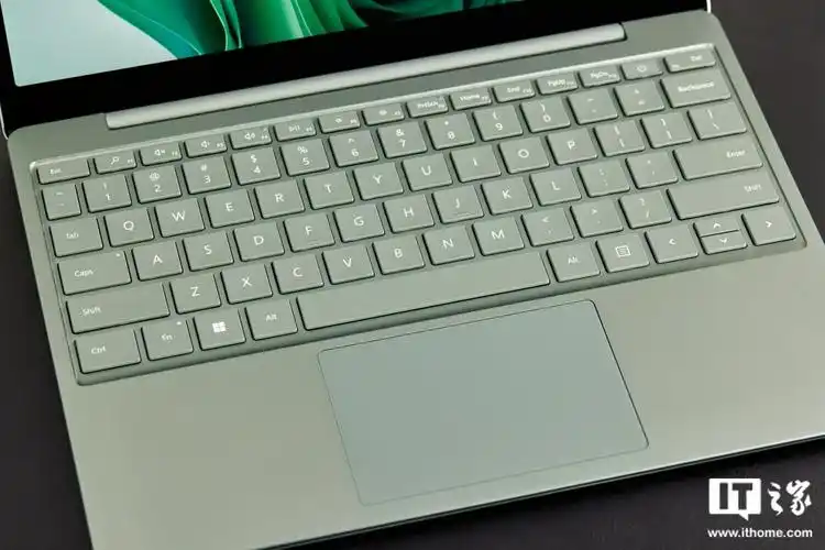 it之家评测室微软surfacelaptopgo3评测家族式的优雅