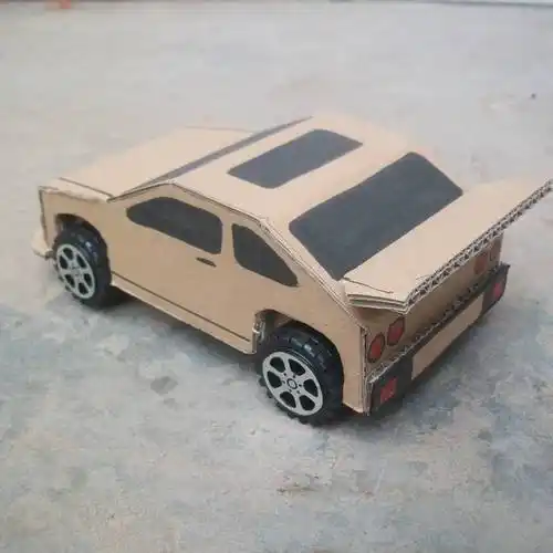 废物利用创意y变废为宝纸箱板幼儿园小手工制作 小汽车模型 非电动