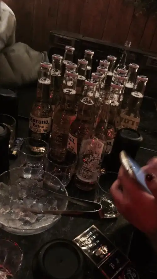 香烟配酒婊子与狗p